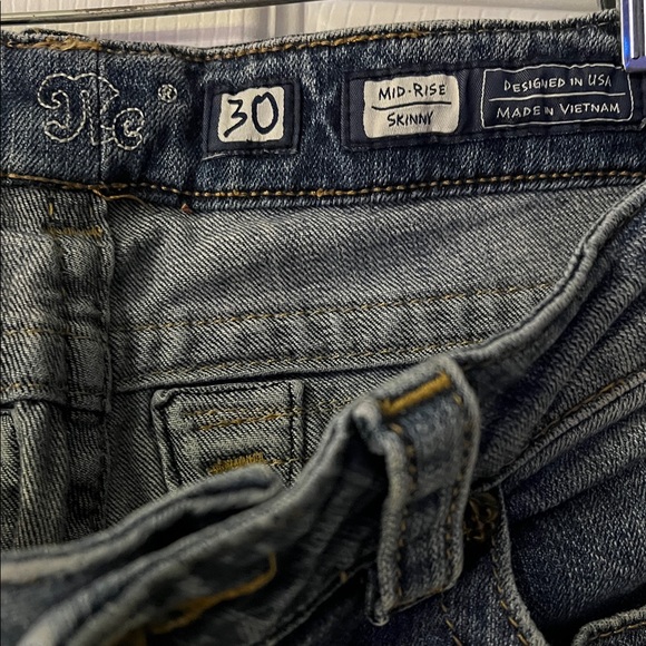 Miss Me Classic Blue mid-rise Skinny Jeans - Picture 2 of 5